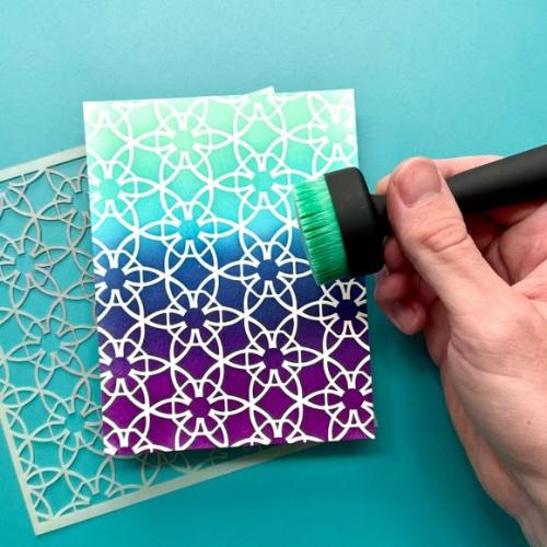 Ranger Simon Hurley create. Blending Brush Medium (HUA86659)