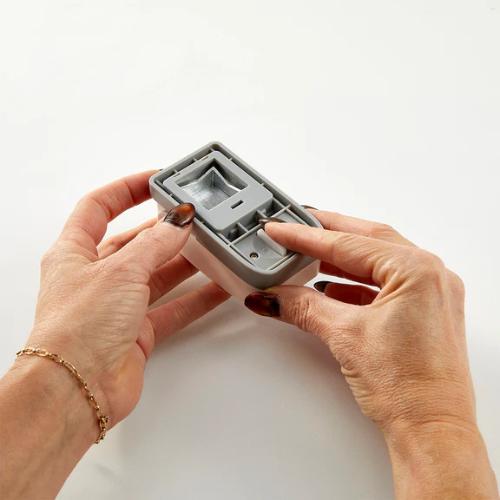 Spellbinders 1" Square Punch