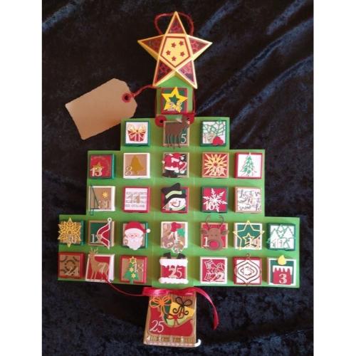 Crealies Create A Box Mini Dies No. 18 Advent Box with Numbers (CCABM18)