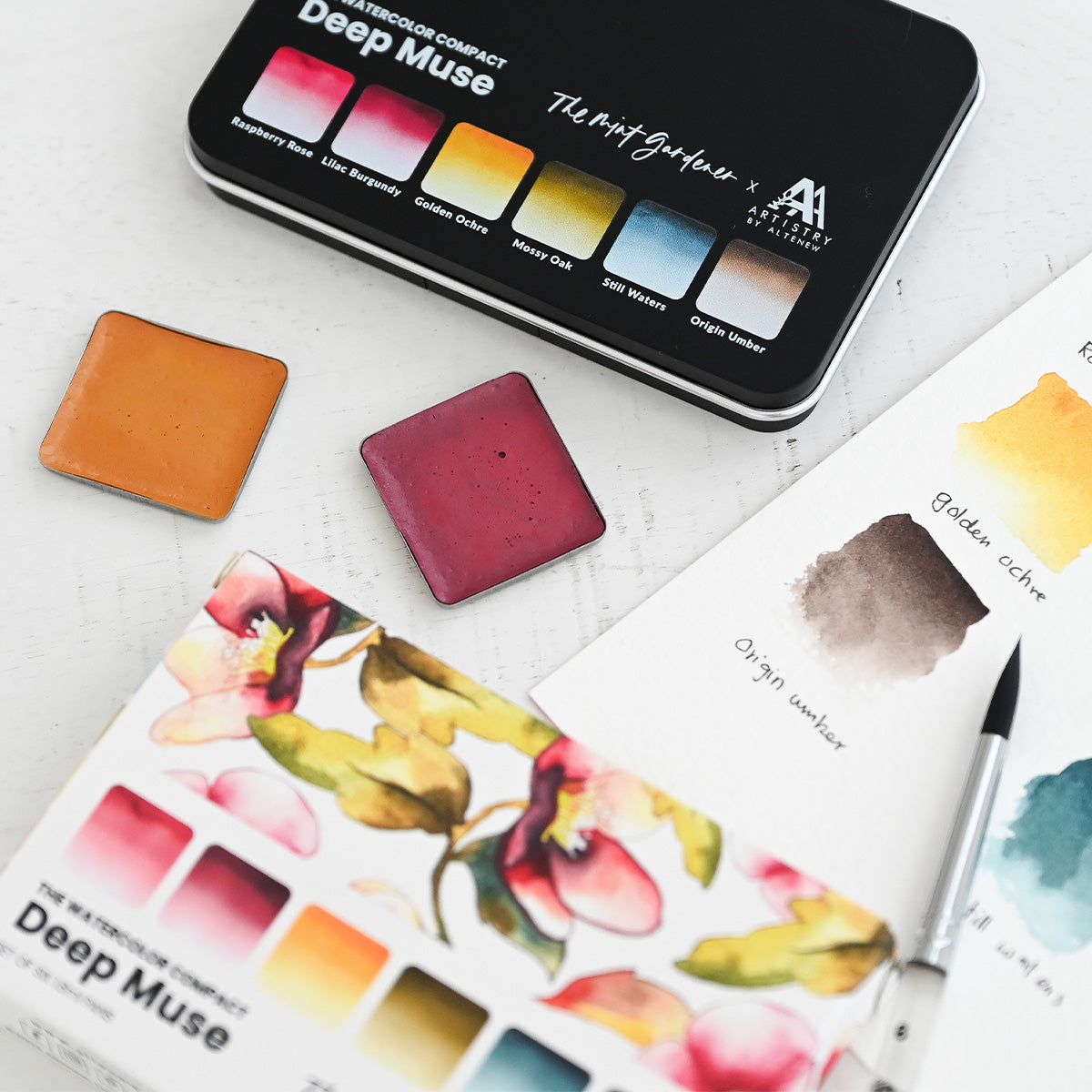 Altenew Watercolor Compact – Deep Muse