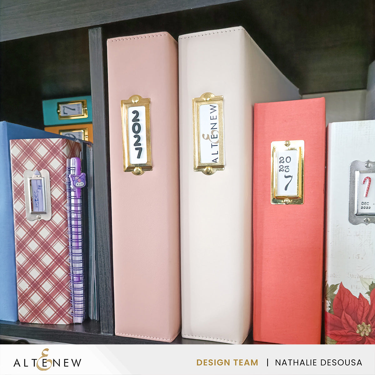 Altenew 9x12 Three-Ring Card Album - Rouge - Complete Bundle (Rouge + Pocket Pages) - ALT11681BN2