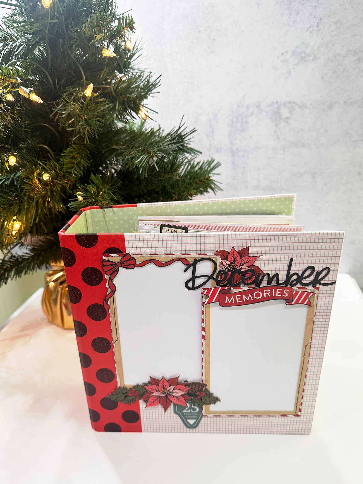 49 And Market Mistletoe & Memories Album Kit