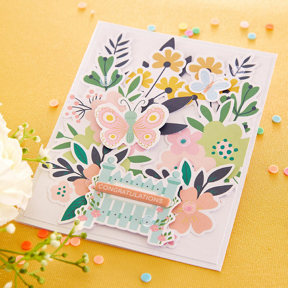 Spellbinders Spreading Happiness - Quick & Easy Card Kit of the Month Club