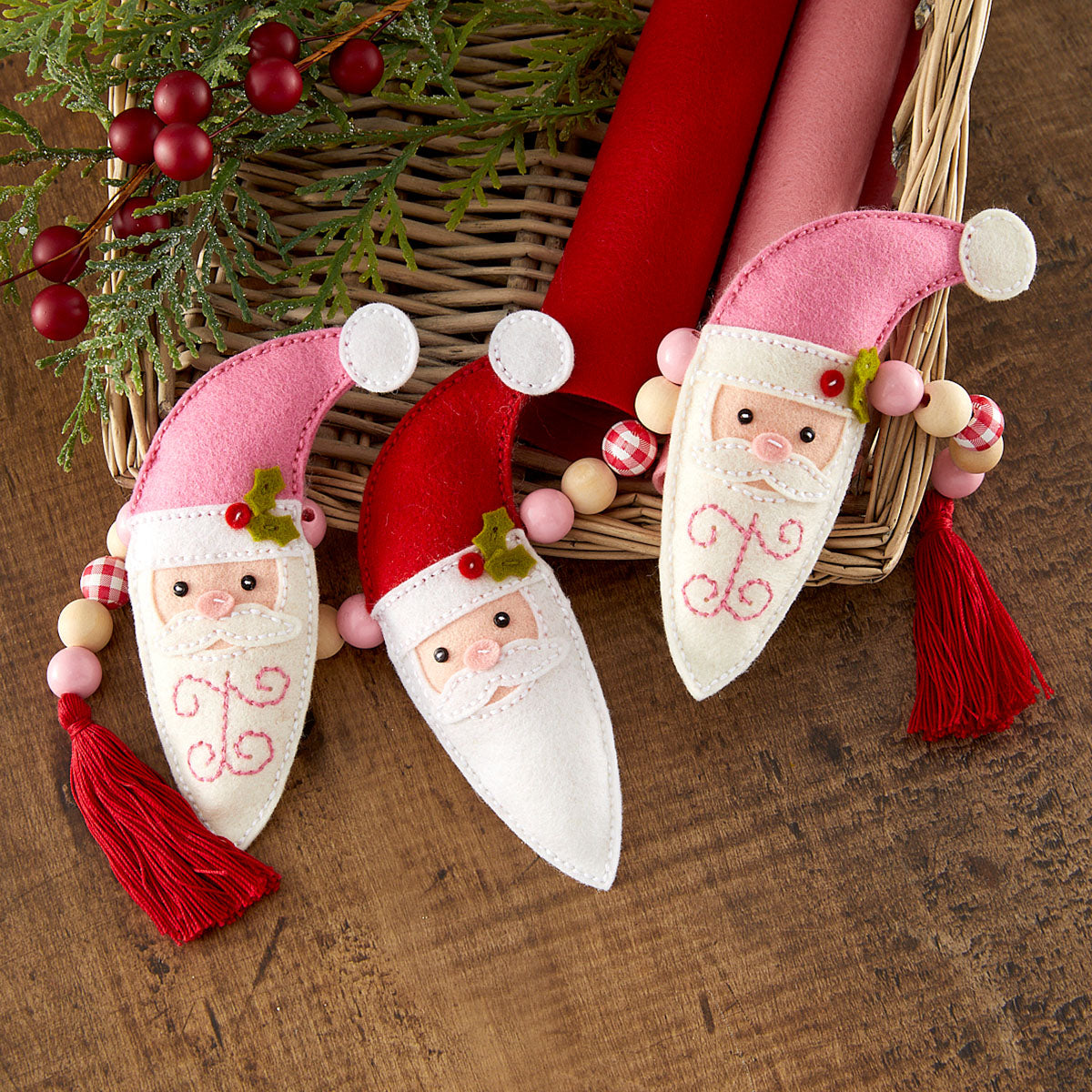 Spellbinders Felt Vintage Santa Etched Dies by Nichol Spohr S6-275