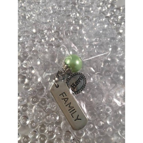 Auzz Trinklets Pearl Charms Light Green with words Family / I have