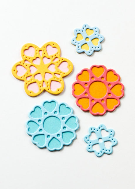 Poppy Stamps 2704 Heart Flowers craft die
