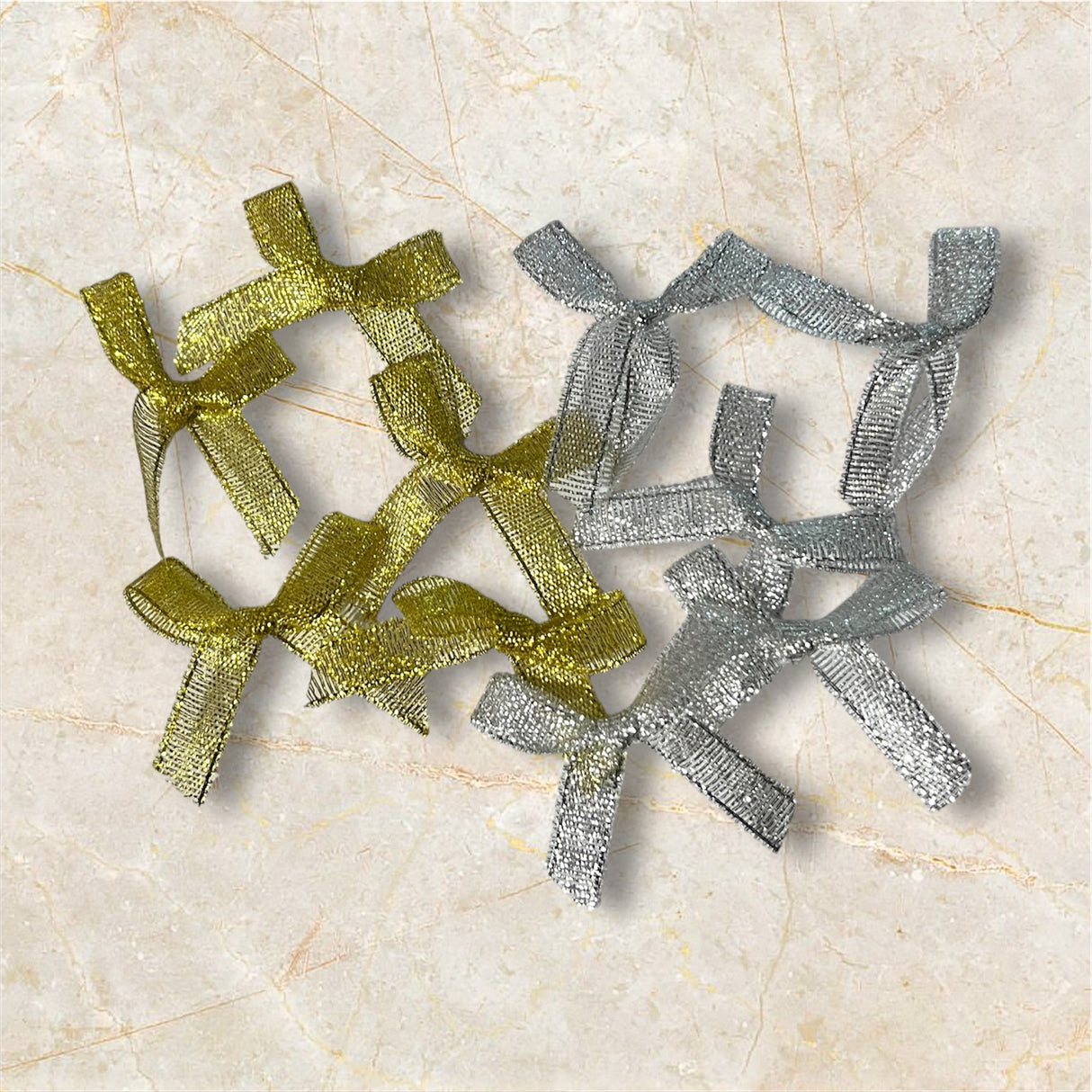 Crafty Trails 4cm Bows -5x Silver / 5x Gold (10 pcs)