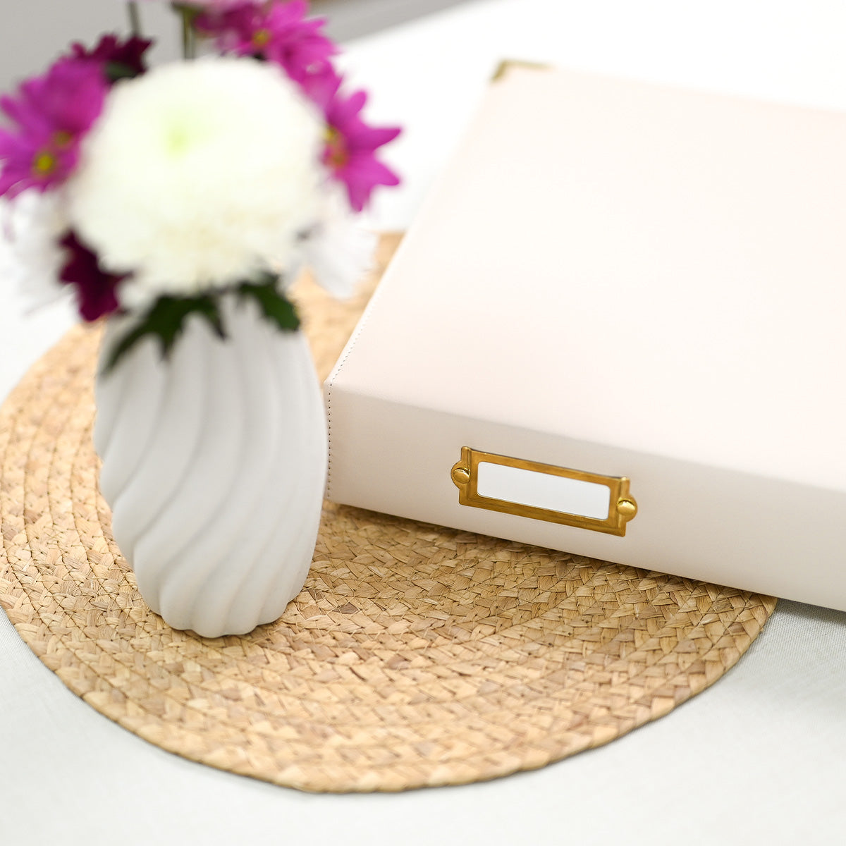 Altenew 9x12 Three-Ring Card Album - Ivory - Complete Bundle (Ivory + Pocket Pages) - ALT11681BN1