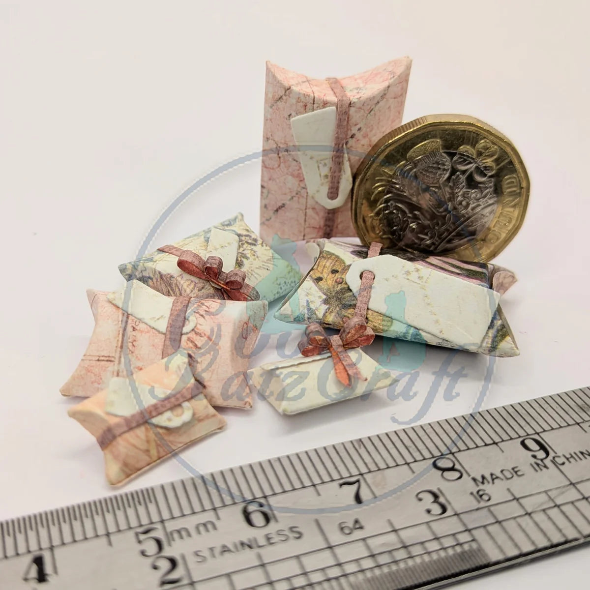 Cool Katz Craft Pillow Box Die Set ( Suitable for 12th & 24th Scales)