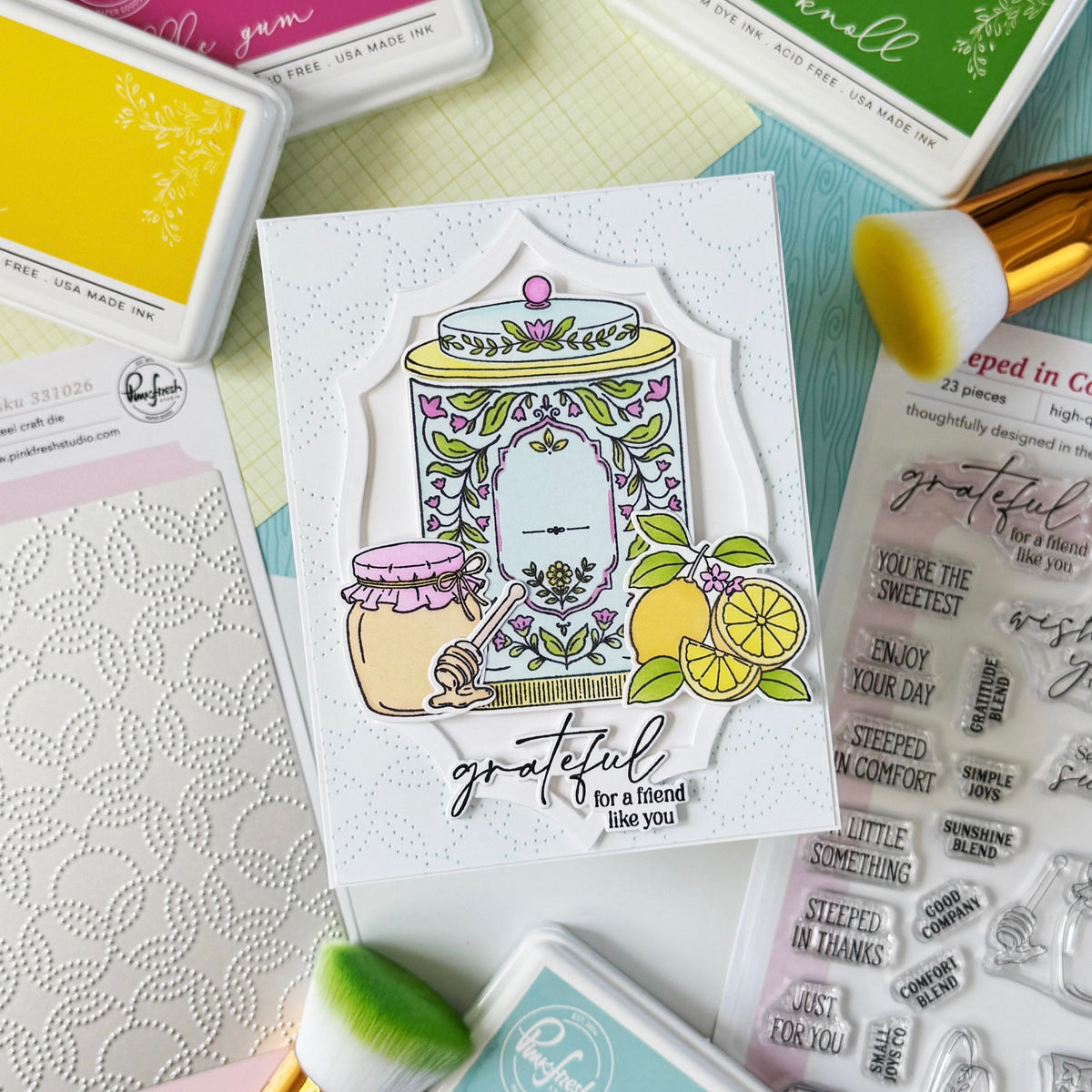 Pinkfresh Studio Heirloom Nested Frames die