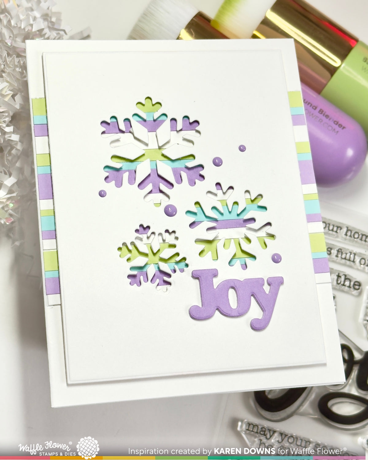 Waffle Flower Snowflake Frame Die - 422743