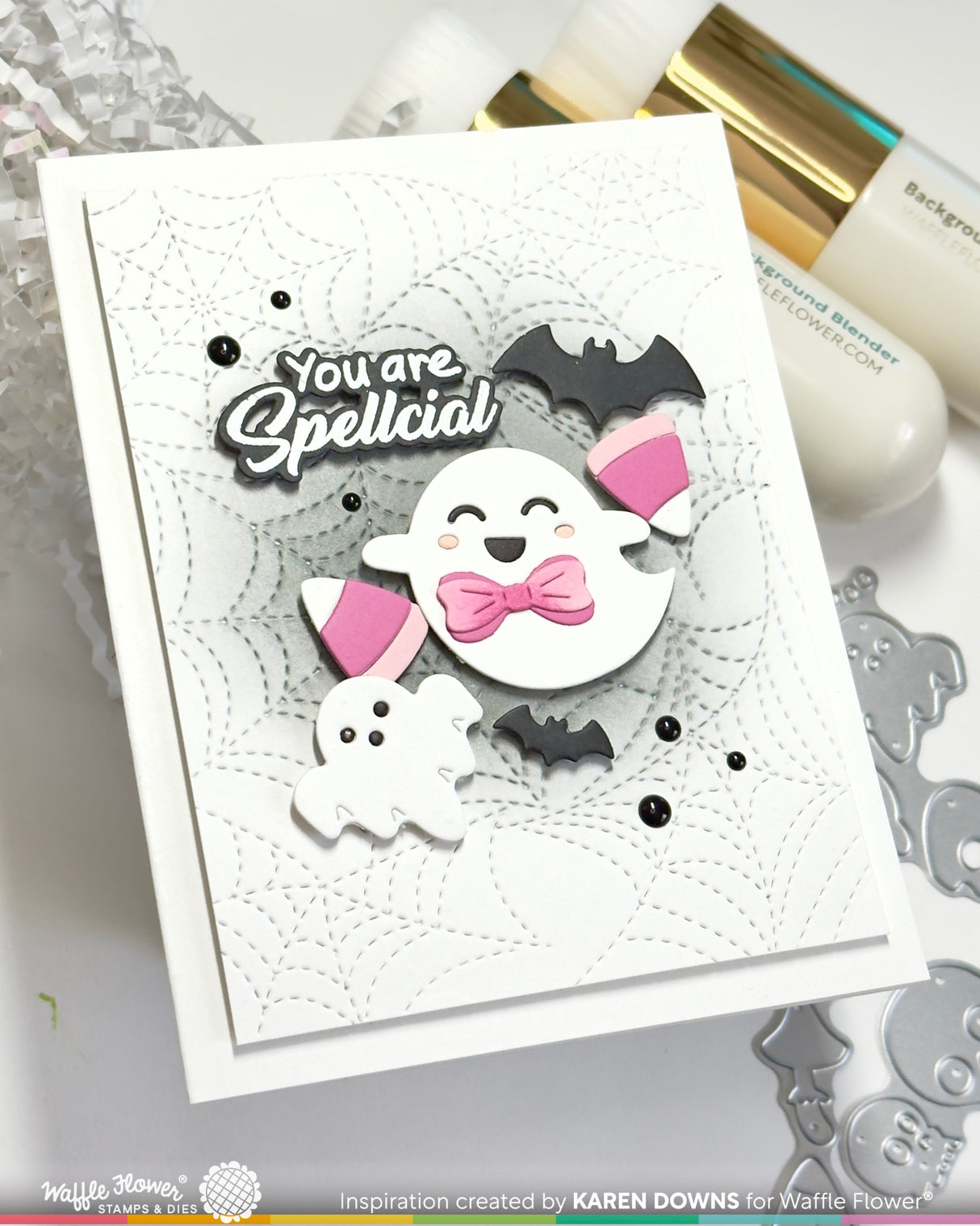 Waffle Flower Postage Collage Spooktacular Icons Die - 422480