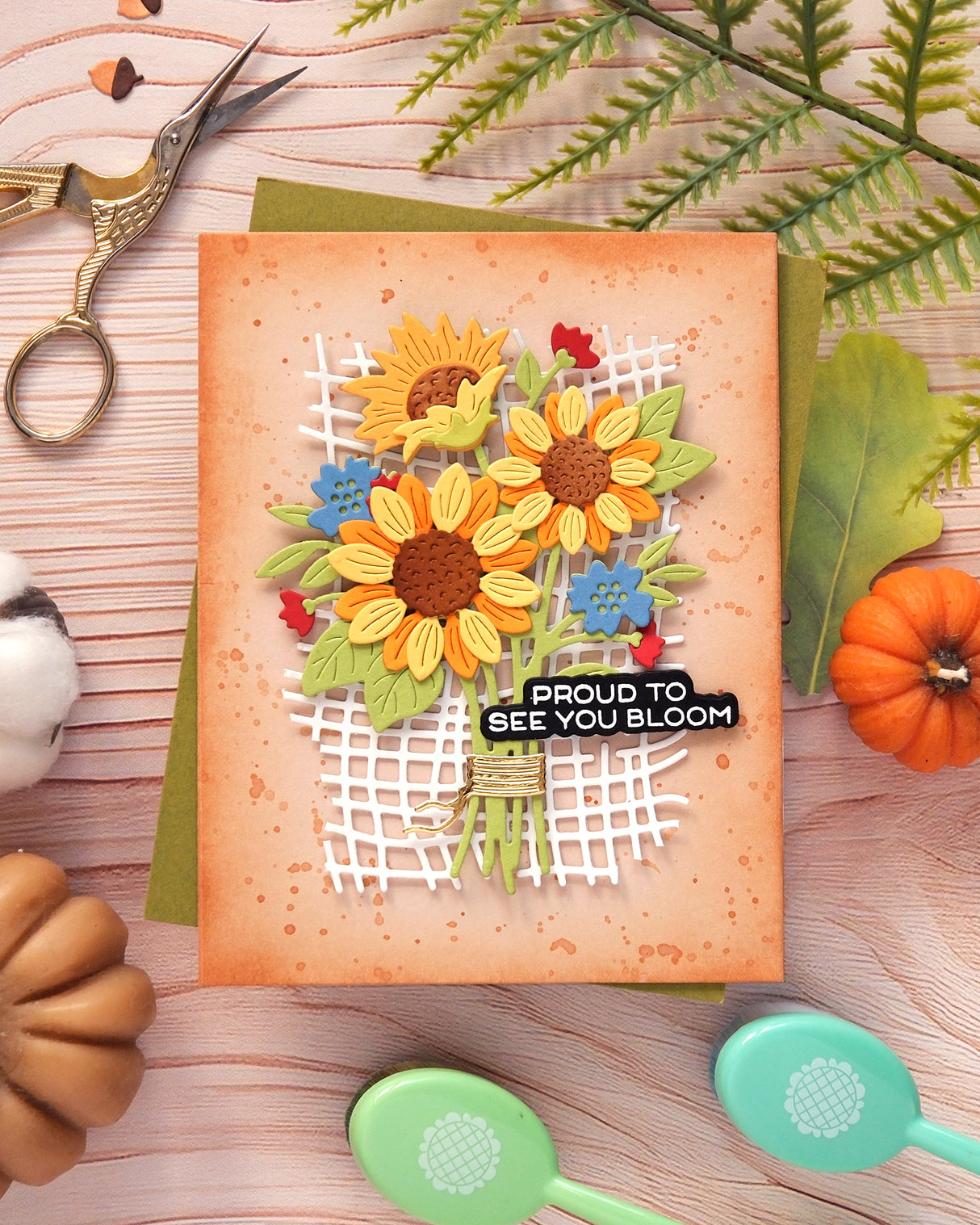 Waffle Flower Sunflower Bouquet Die - 422608