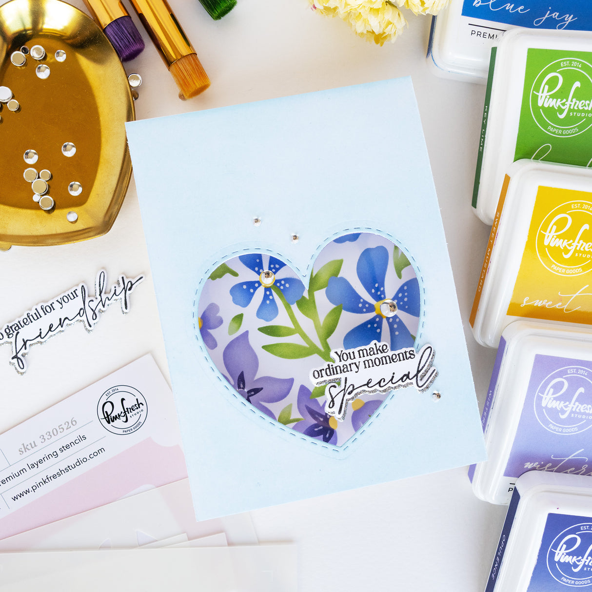 Pinkfresh Studio Wildflower Notes Stencil - 330526