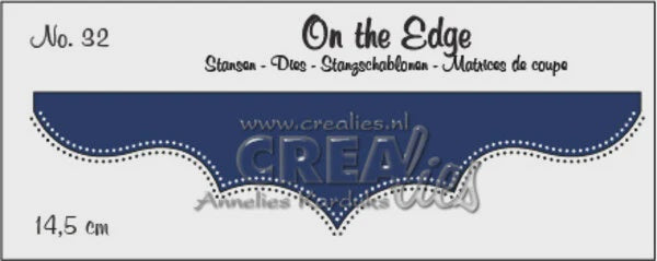 Crealies On The Edge XL Dies No. 32 20.8 cm with Double Dots (CLOTEXL32)